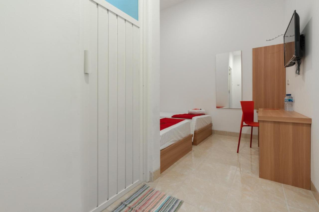 Reddoorz @ Graha Cemerlang Maros Macáçar Exterior foto
