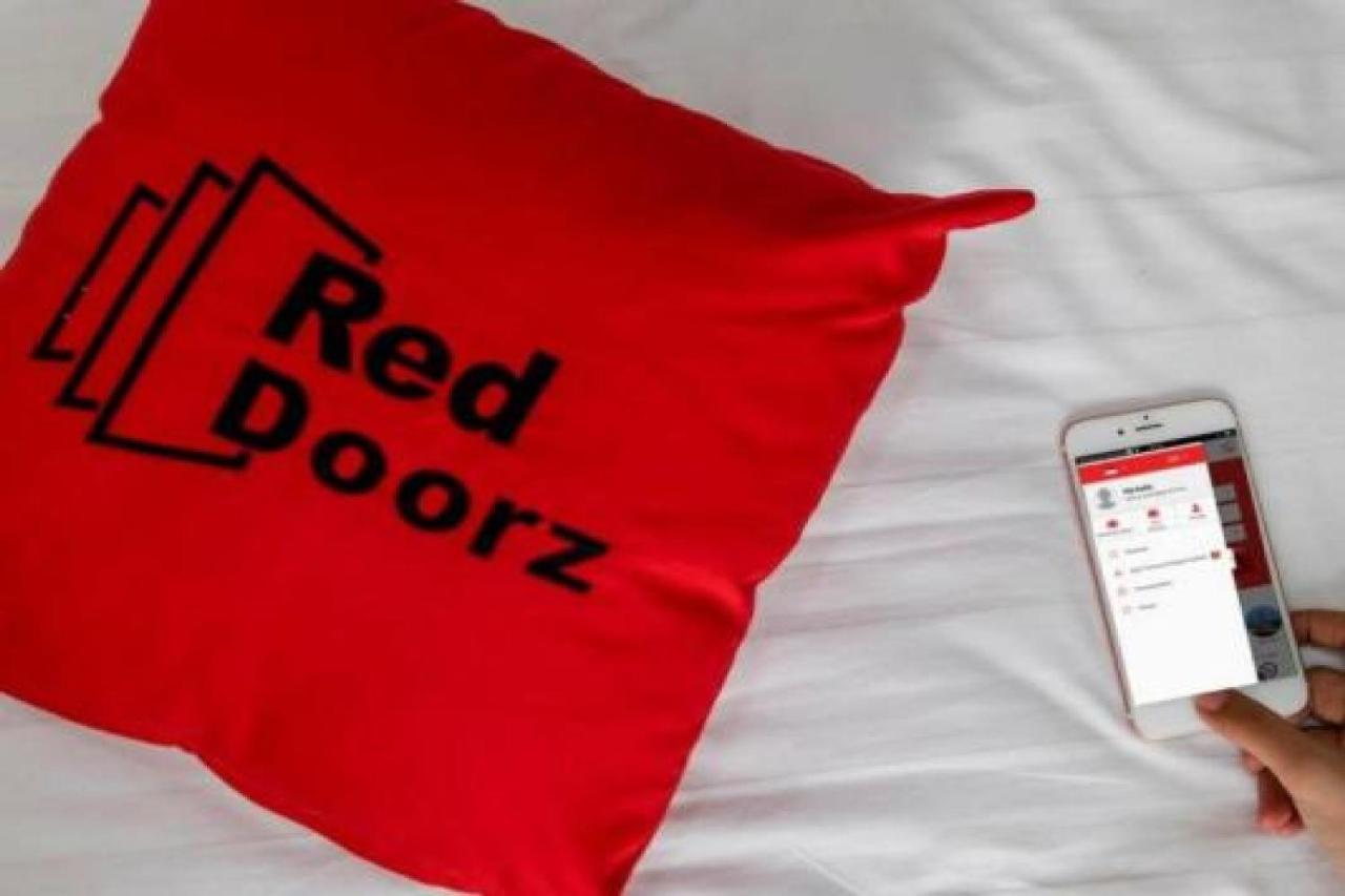 Reddoorz @ Graha Cemerlang Maros Macáçar Exterior foto